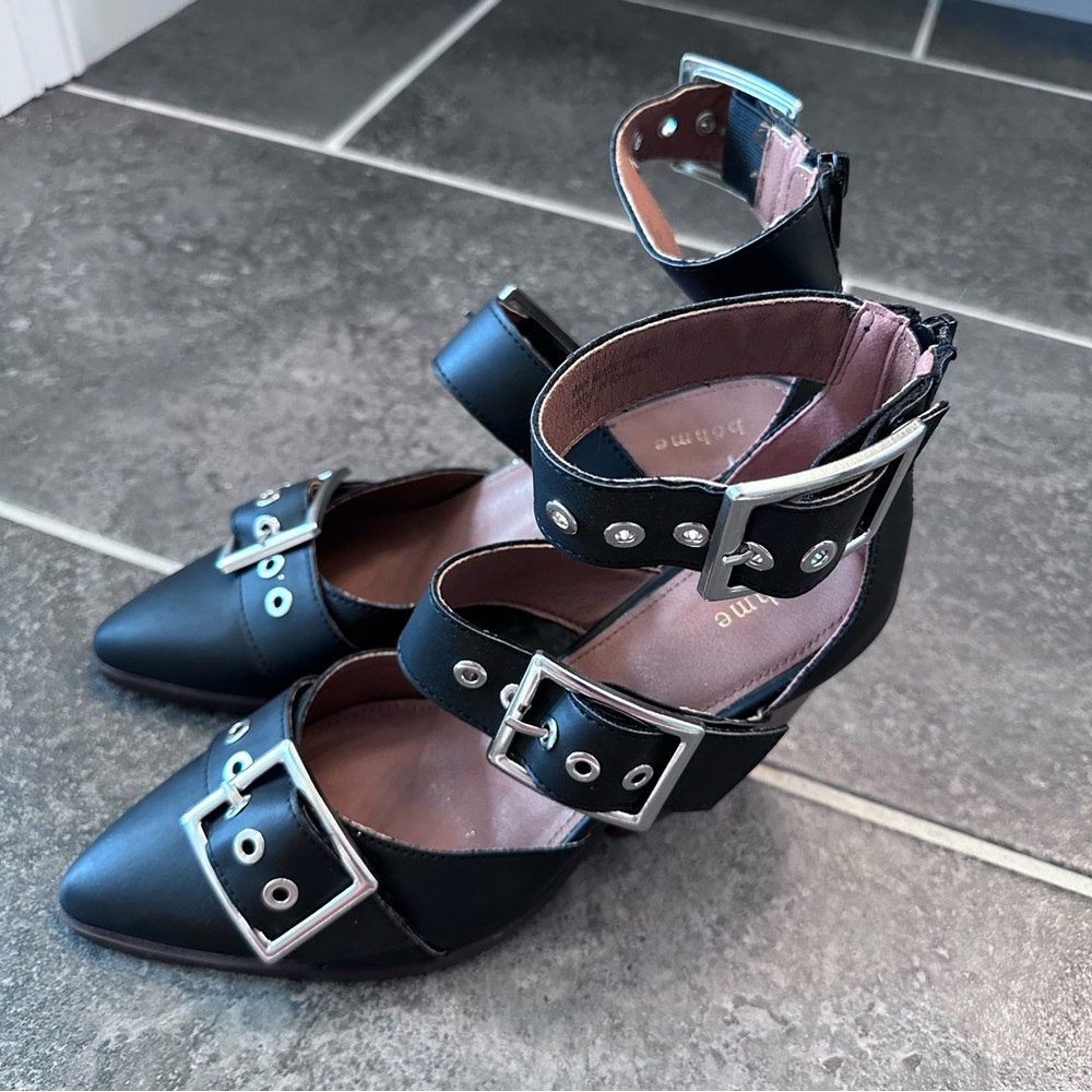 Buckle heels